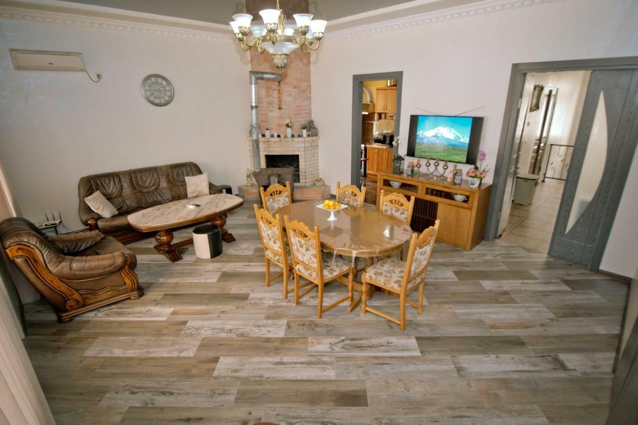 Guesthouse Mtsvane Koncxi 22 Mtsvane Kontskhi Kültér fotó
